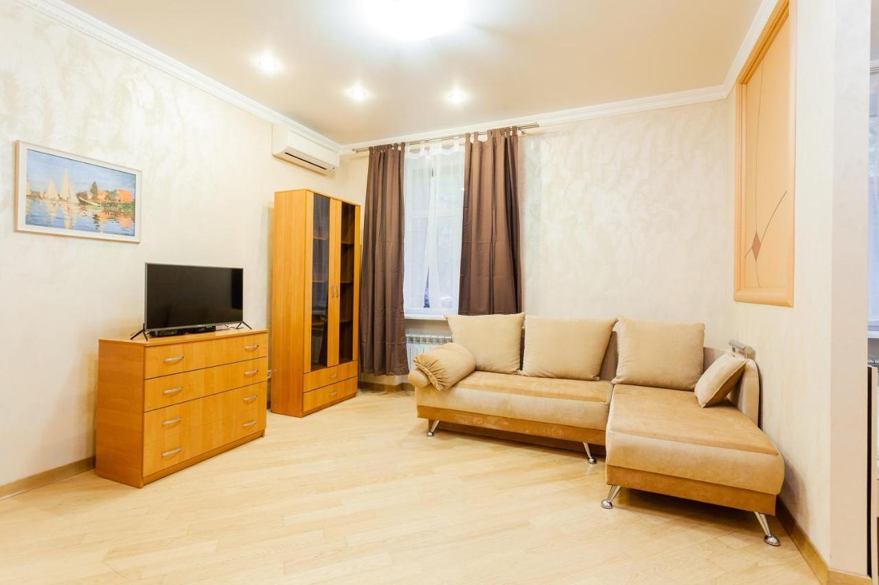 911Flat Daire Kiev Dış mekan fotoğraf
